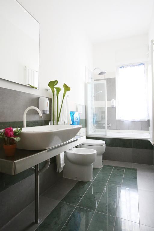 Iris Room Рим Екстер'єр фото