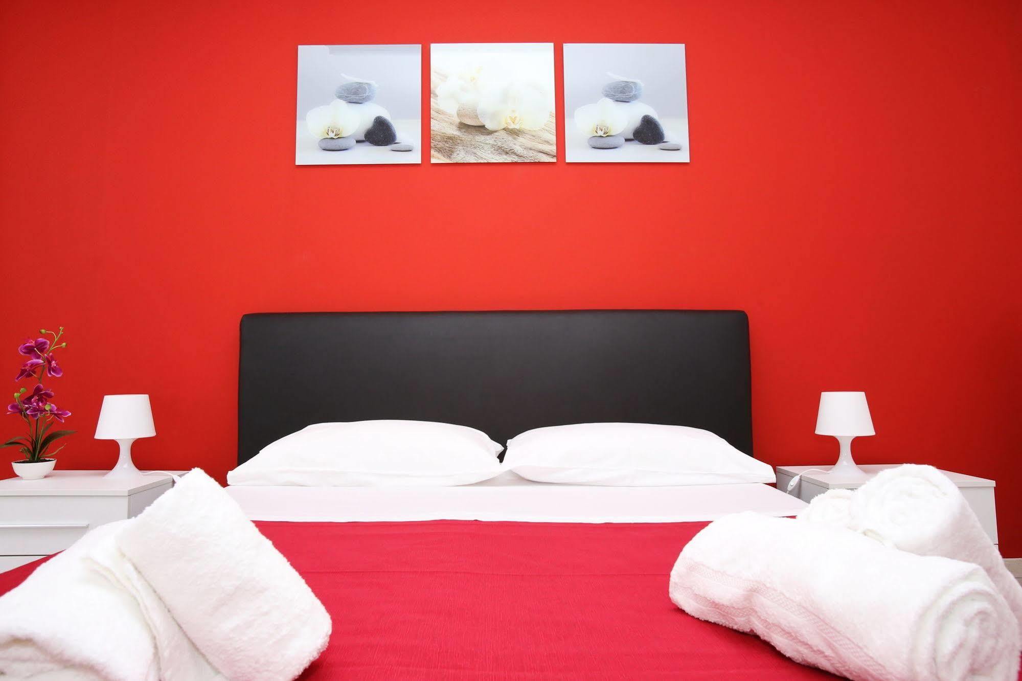 Iris Room Рим Екстер'єр фото