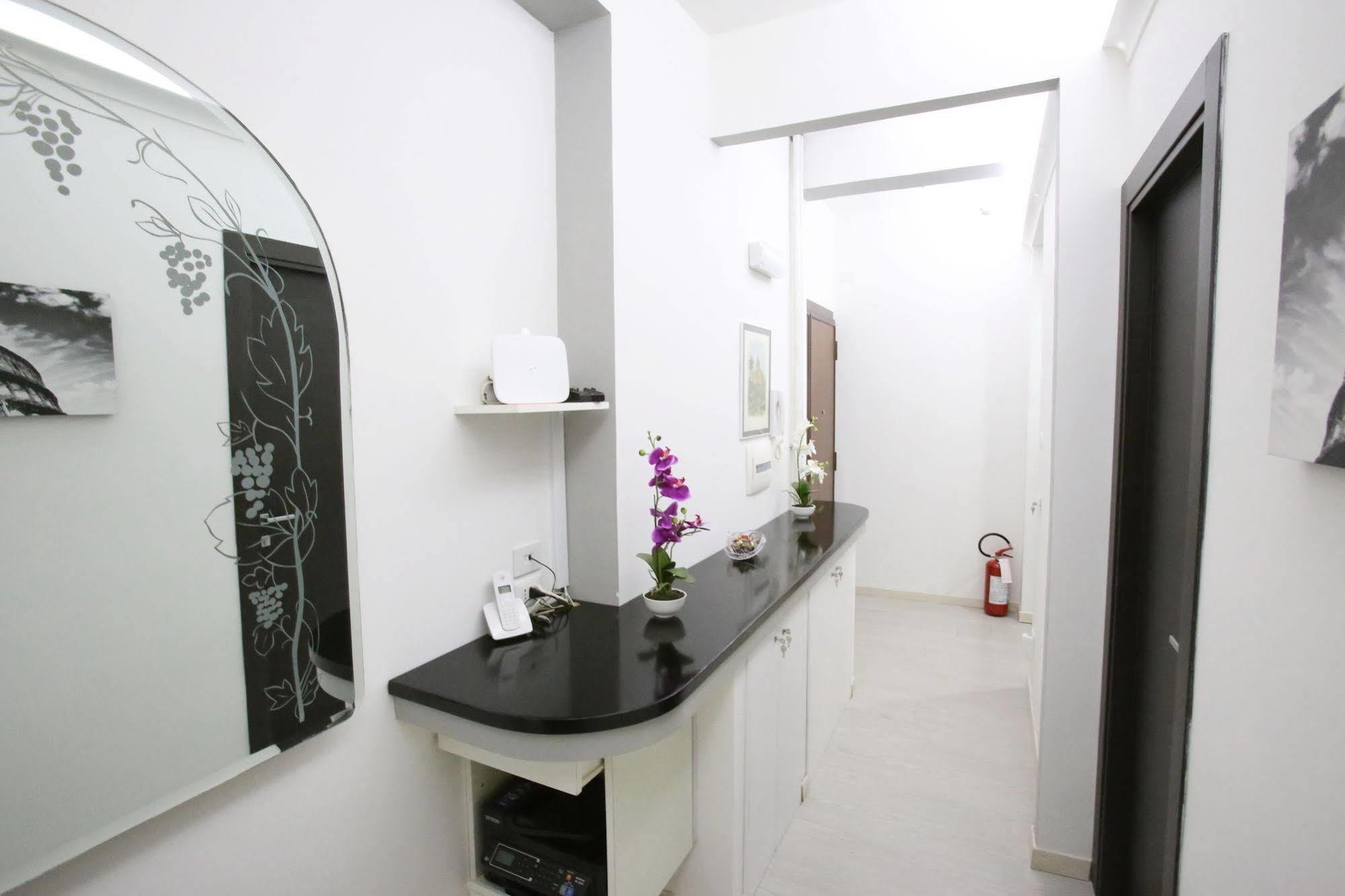 Iris Room Рим Екстер'єр фото